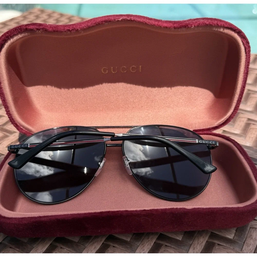 Gucci GG0832S-001 Men's Silver & Black Frame Dark Tinted Aviator Sunglasses Case